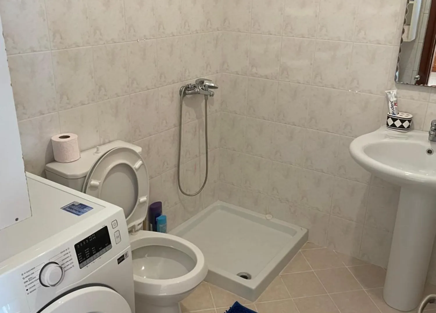 Saranda Apartament 0*, Sarande Albania